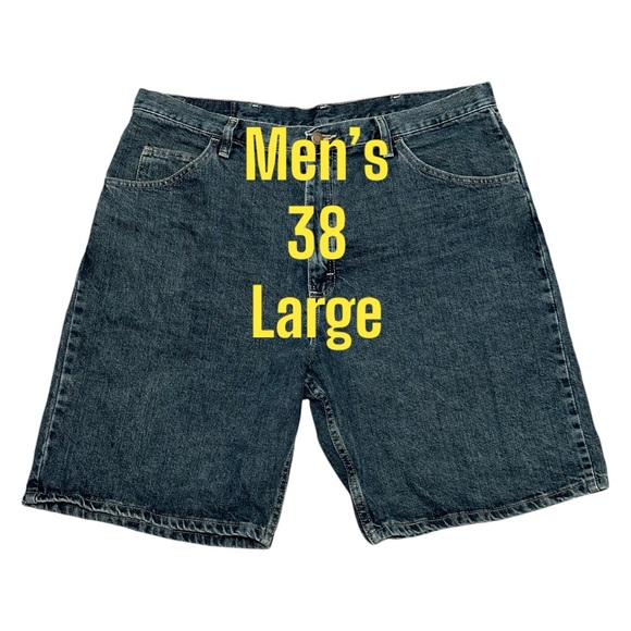 Men's Wrangler 38 Large Denim Shorts Jeans Dark Navy Blue Relaxed Fit EUC - Picture 2 of 8